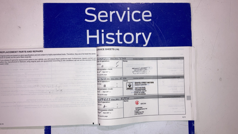 Renault Kadjar 1.5 Blue dCi Iconic 5dr Diesel Hatchback